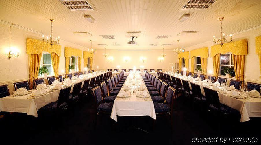 Kronen Gaard Hotel Саннес Экстерьер фото